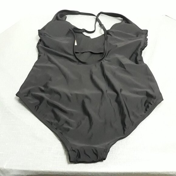 5 Piece Summer Bundle. Swimsuit,Hat,Glasses,Headband & Pedicure Set - Picture 12 of 16